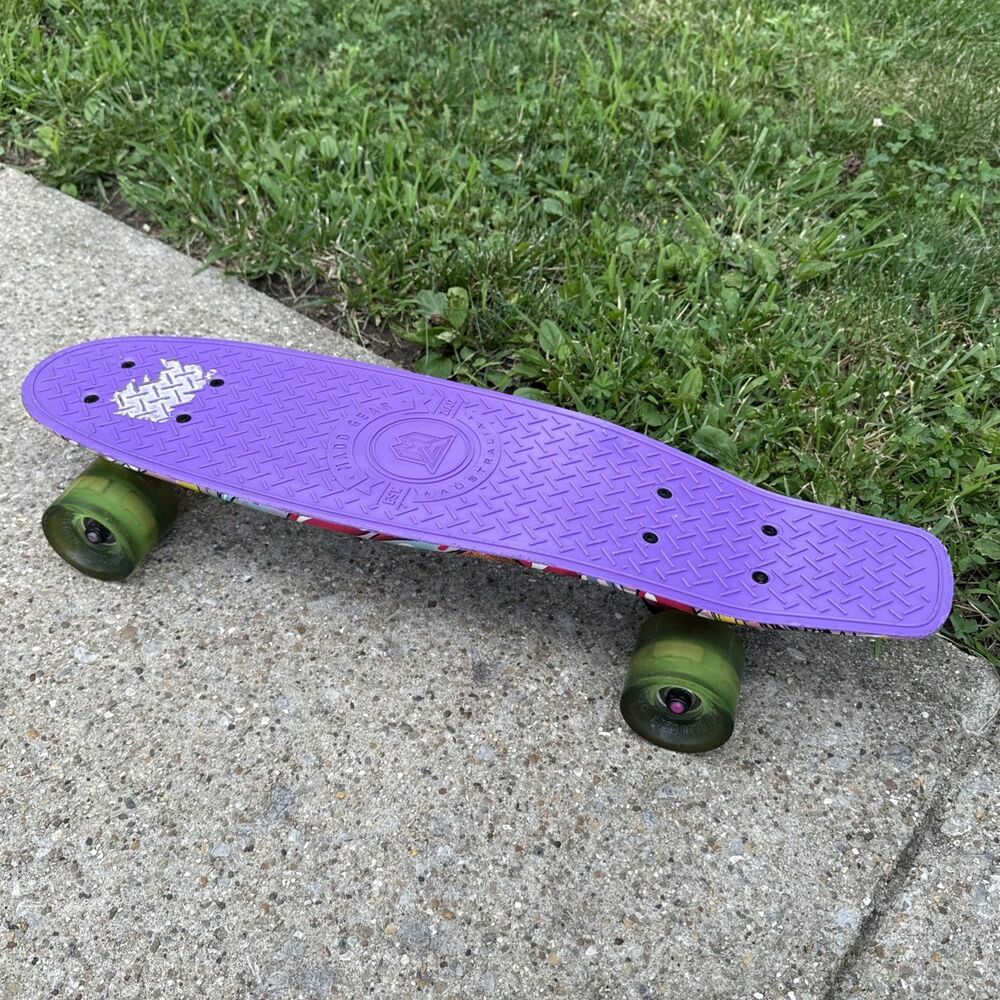 Vintage 1st Edition Madd Gear Skateboard Australia 22" Penny Board Purple